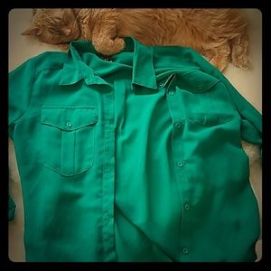 Green button down